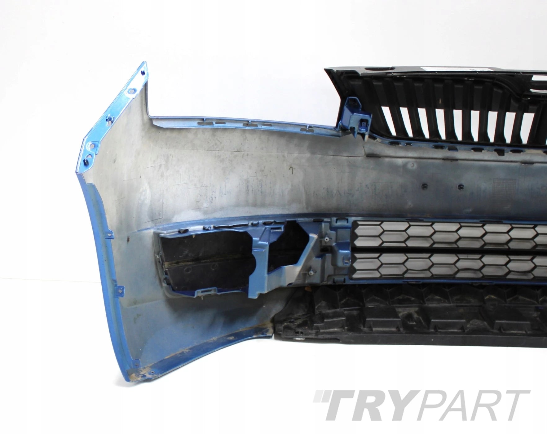 SKODA RAPID 5JA FRONT BUMPER ORG + GRILLE + VENTS + BOTTOM