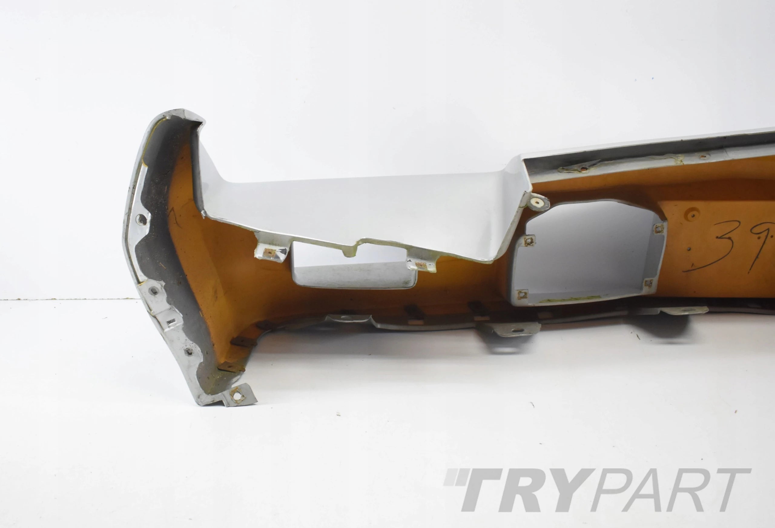 CHEVROLET CAMARO III FRONT BUMPER 82+ ORG