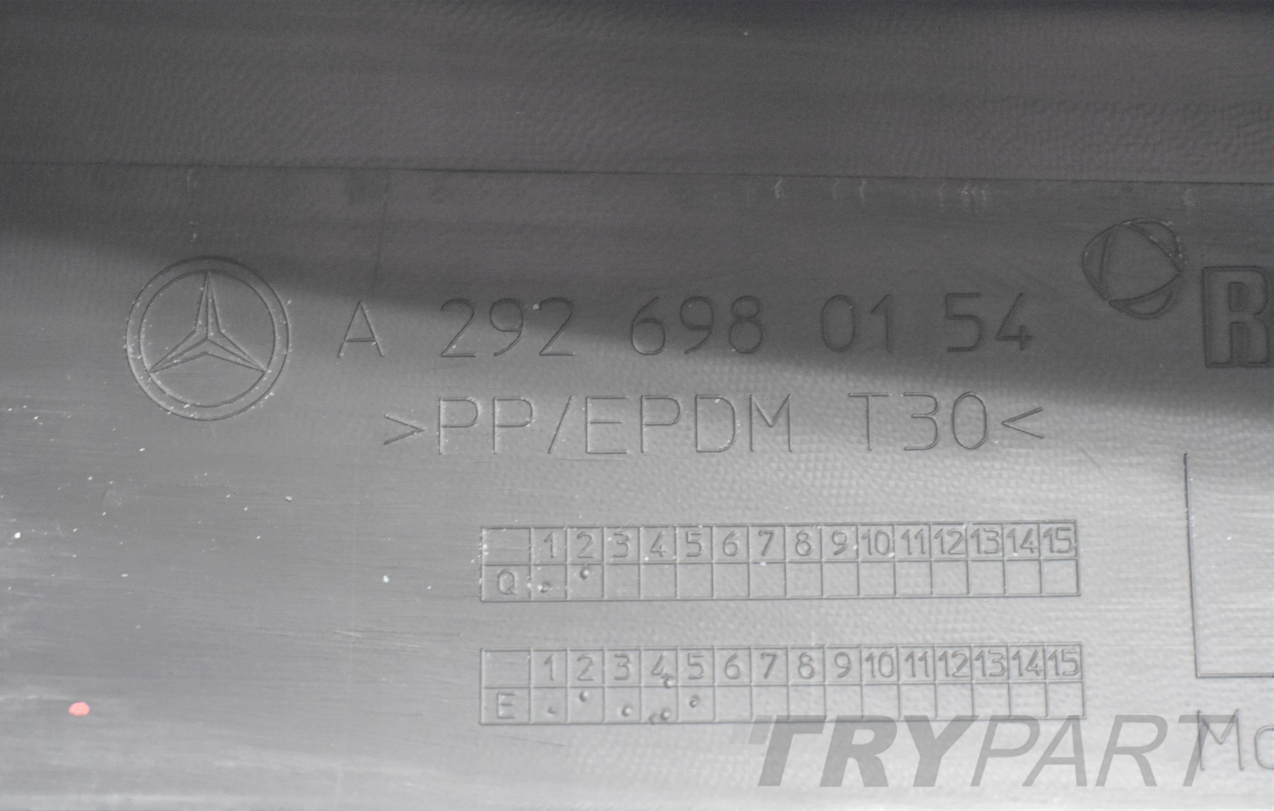 MERCEDES GLE COUPE W292 LEFT SILL MOULDING