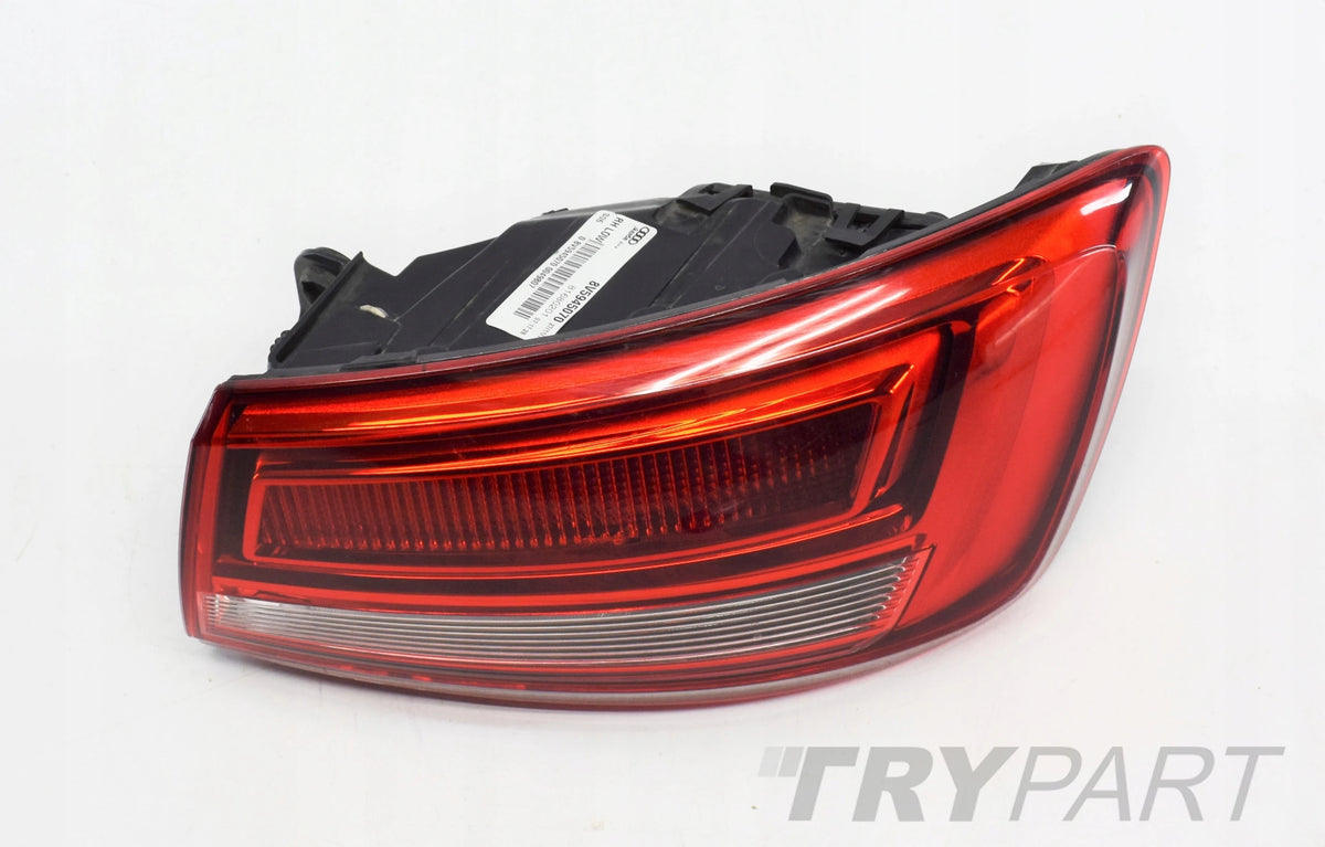 AUDI A3 8V5 RIGHT REAR LIGHT ORG EU SEDAN