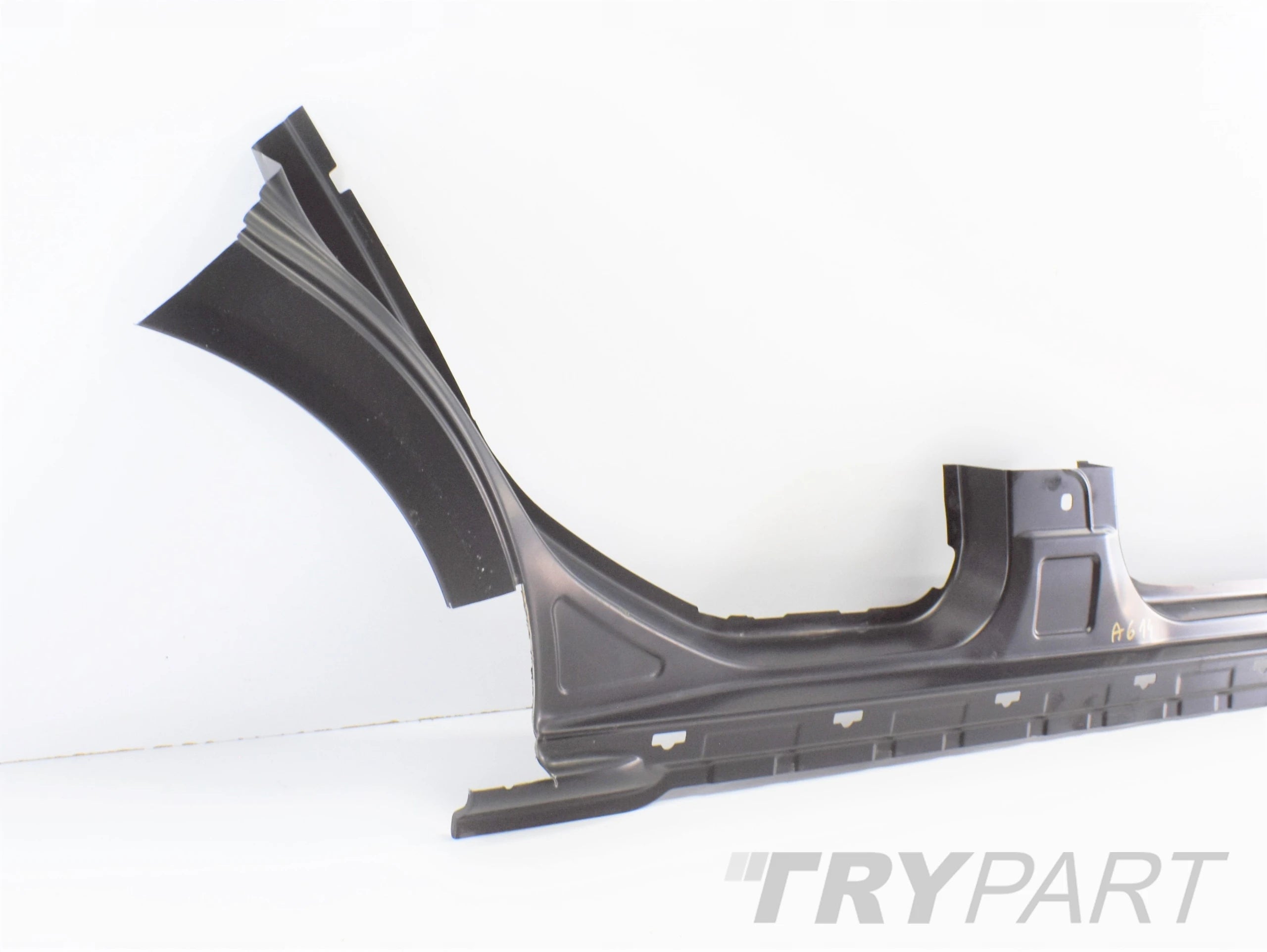 MERCEDES C-CLASS W204 RIGHT SILL PILLAR SHEATHING