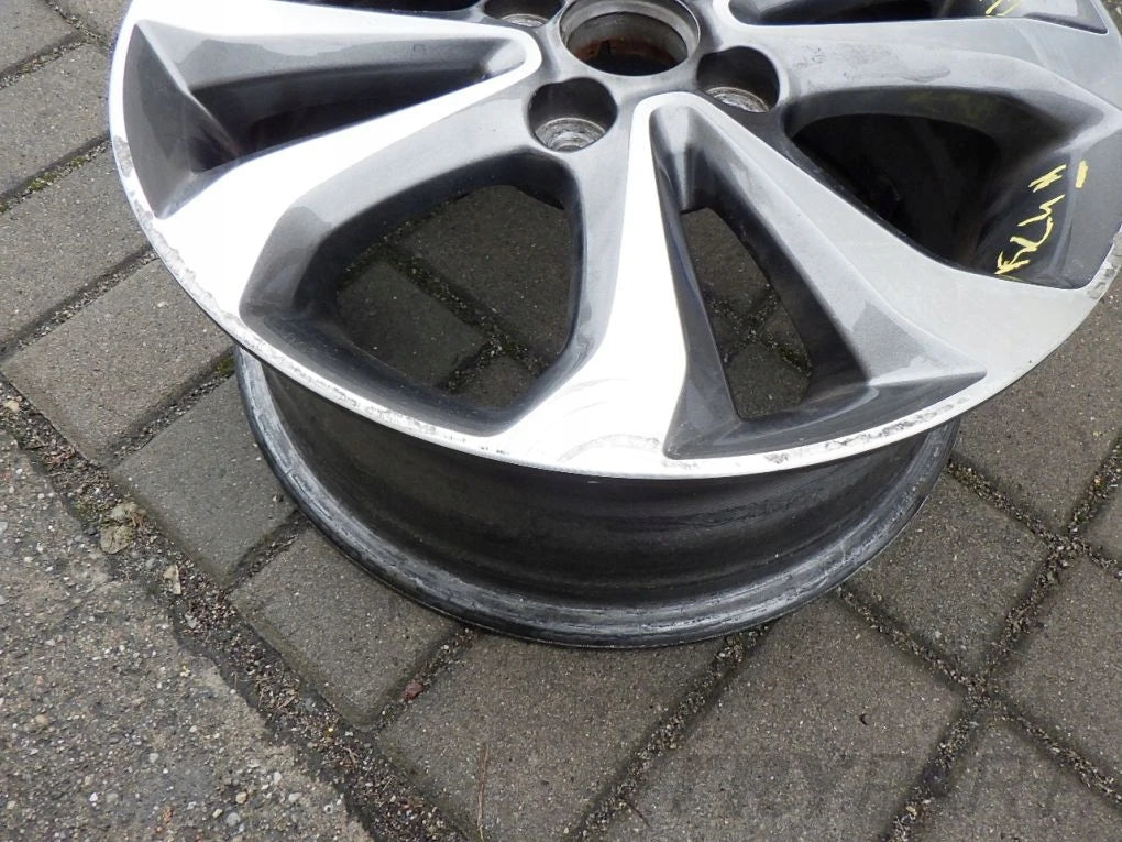 HYUNDAI i10 6.0J x15 ET53 4x100 Alloy Wheel