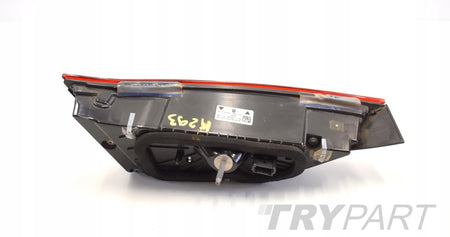 BMW 1 F40 RIGHT REAR LAMP IN TAILGATE ORG EU