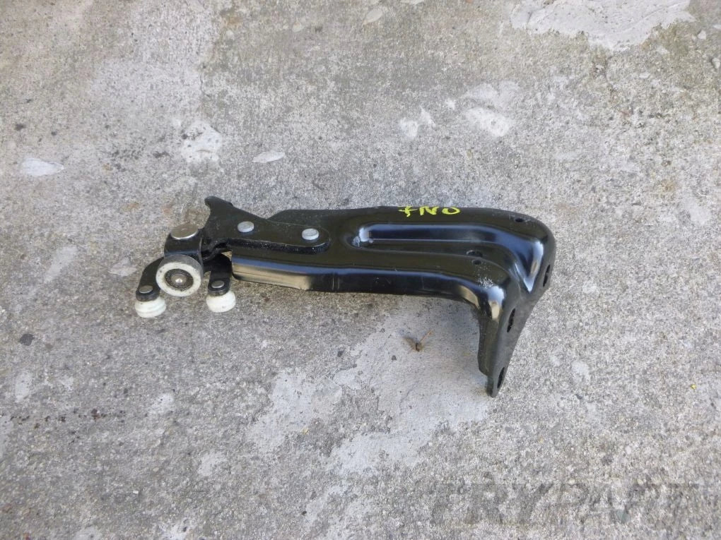VW SHARAN 7N 7N0 Door Hinge Guide
