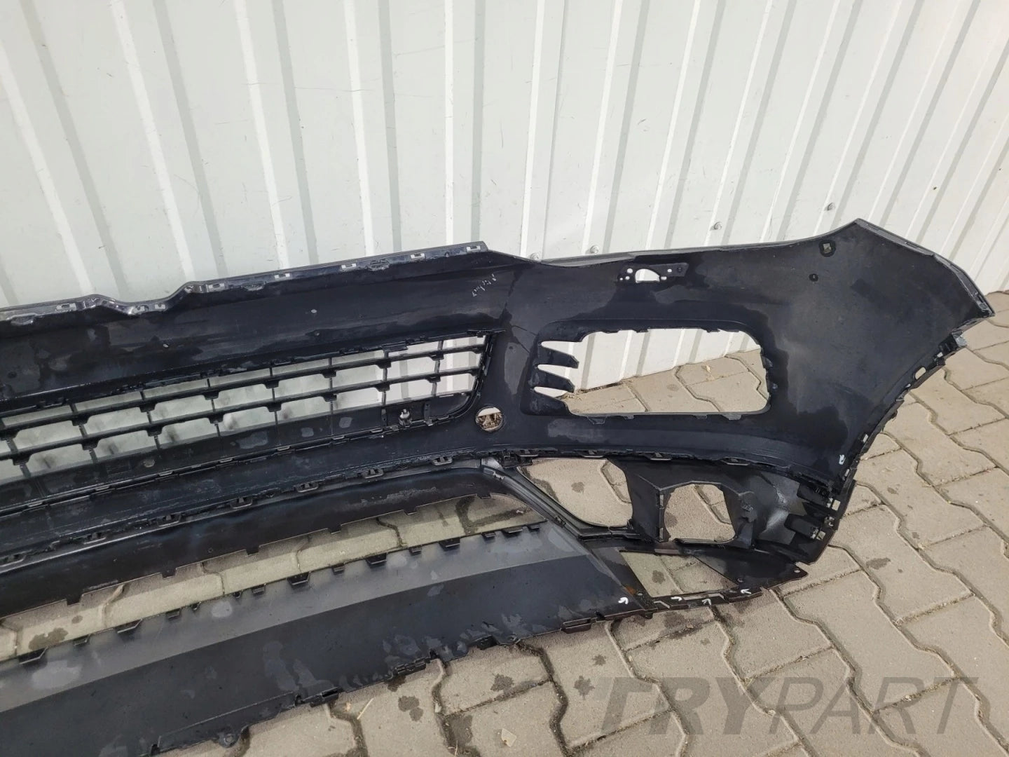 Front Bumper VW VOLKSWAGEN Touareg 2 II 7P 7P6 10-14