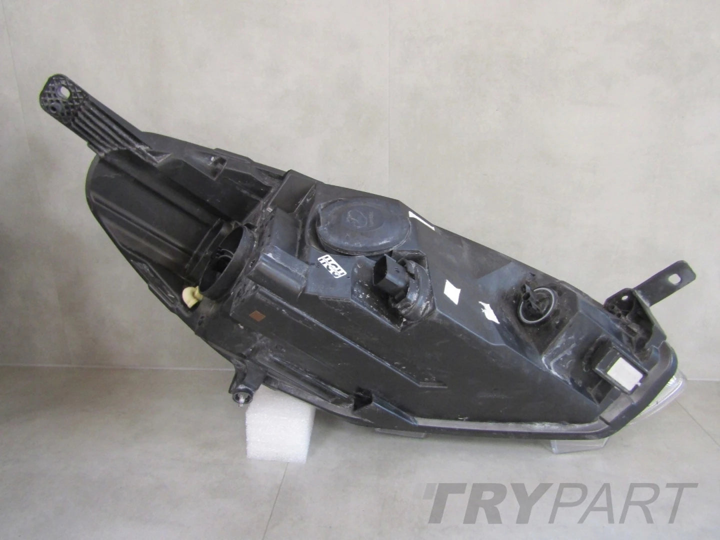 HEADLIGHT FORD FIESTA MK8 VIII 17-21 STANDARD LENS WITH LED LH LEFT