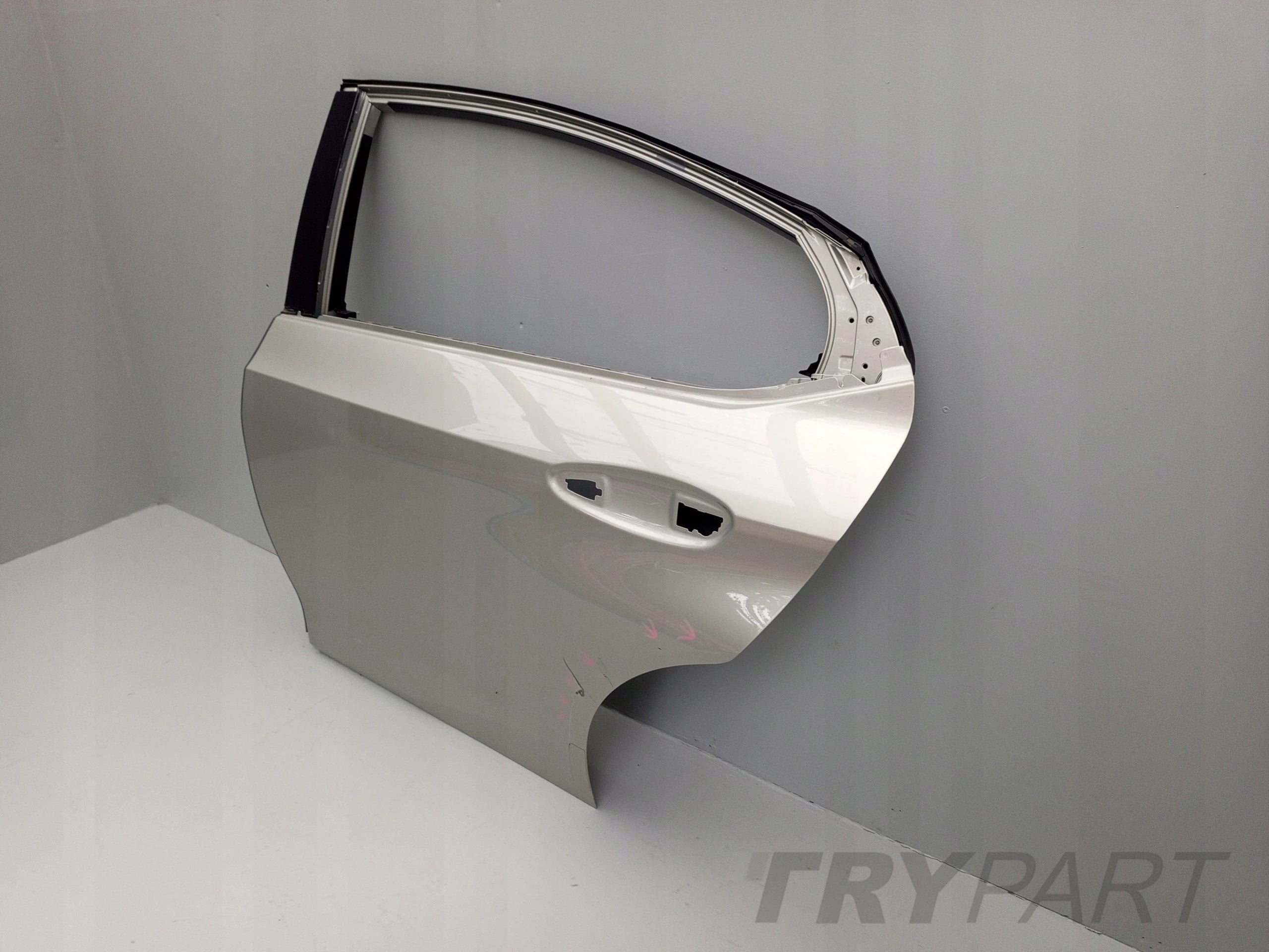 LEXUS ES300H 20- DOOR REAR REAR LEFT ORYG 6700433311