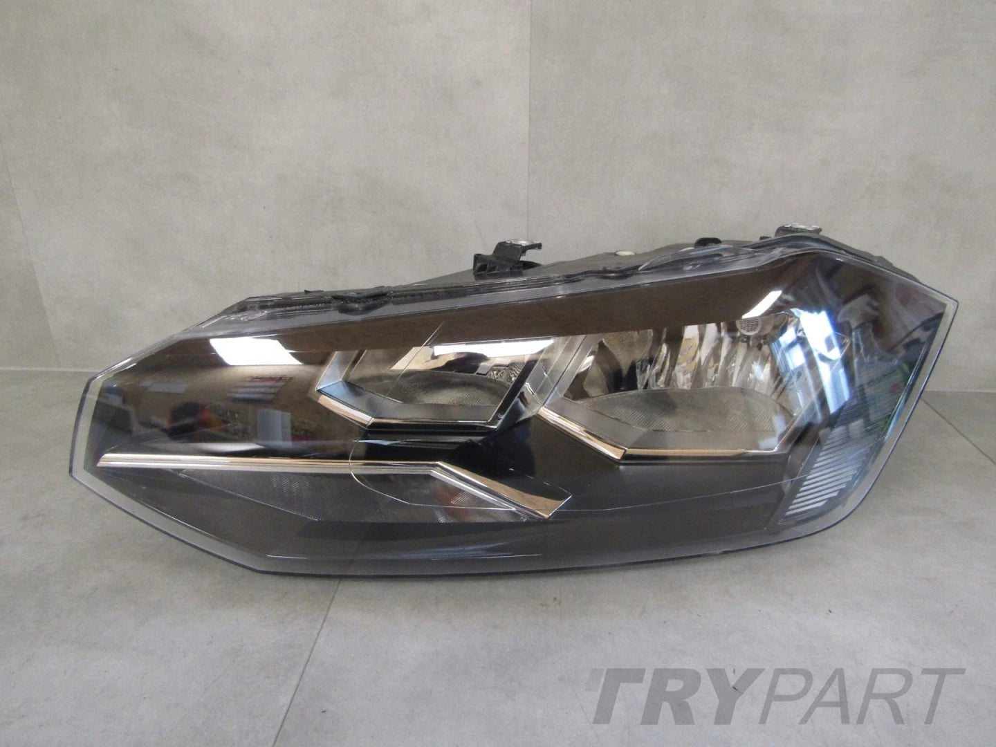 Front Headlight Volkswagen POLO 2G STANDARD 17-21 LH LEFT 2G1941005