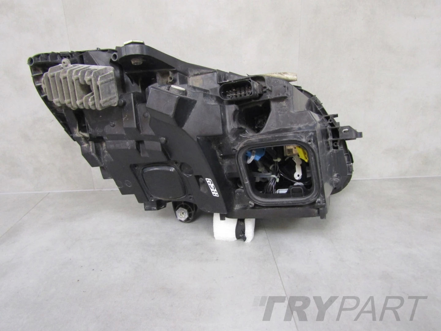MERCEDES C-CLASS W205 HEADLIGHT ILS HYBRID 14-21 LH LEFT A2059063704
