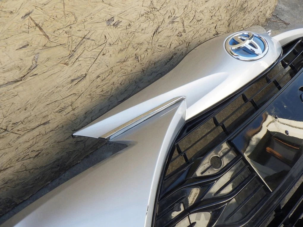TOYOTA YARIS III 3 LIFT 17- Front Bumper