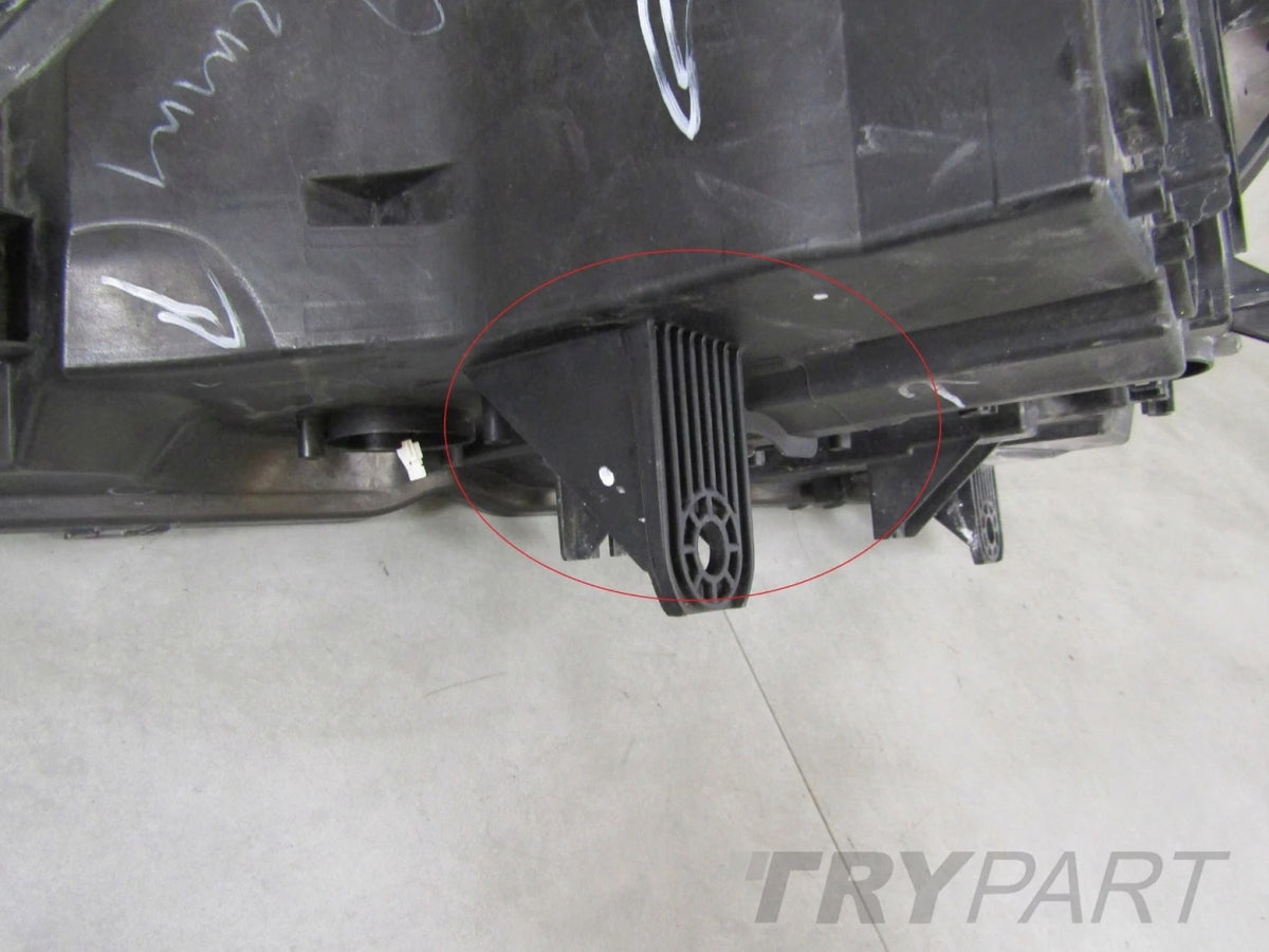 BMW X3 F25 Xenon Headlight (Non-Swiveling) 10-14 RH Right