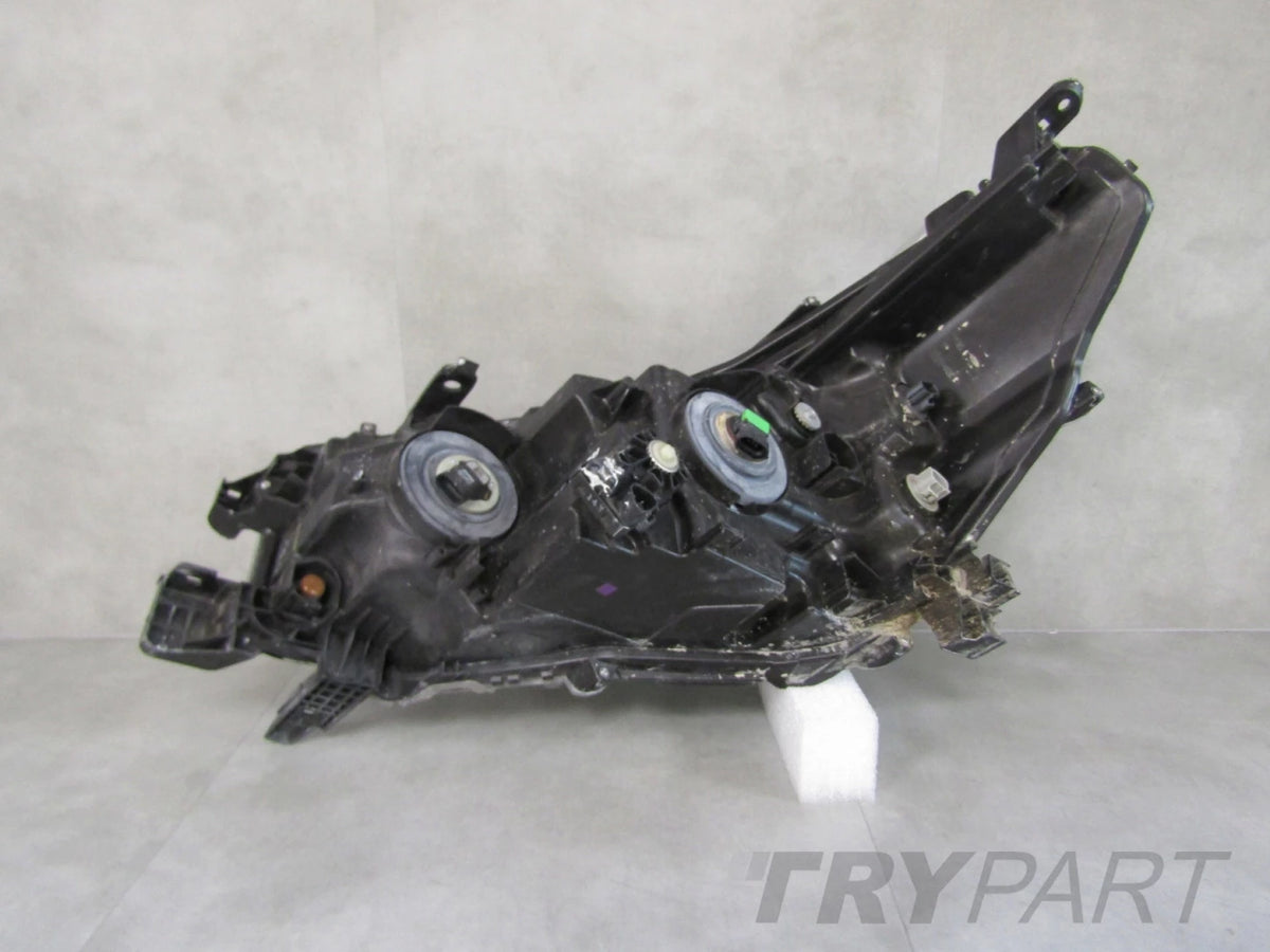 FRONT LAMP TOYOTA HILUX 8 VIII LIFT STANDARD 20- RH