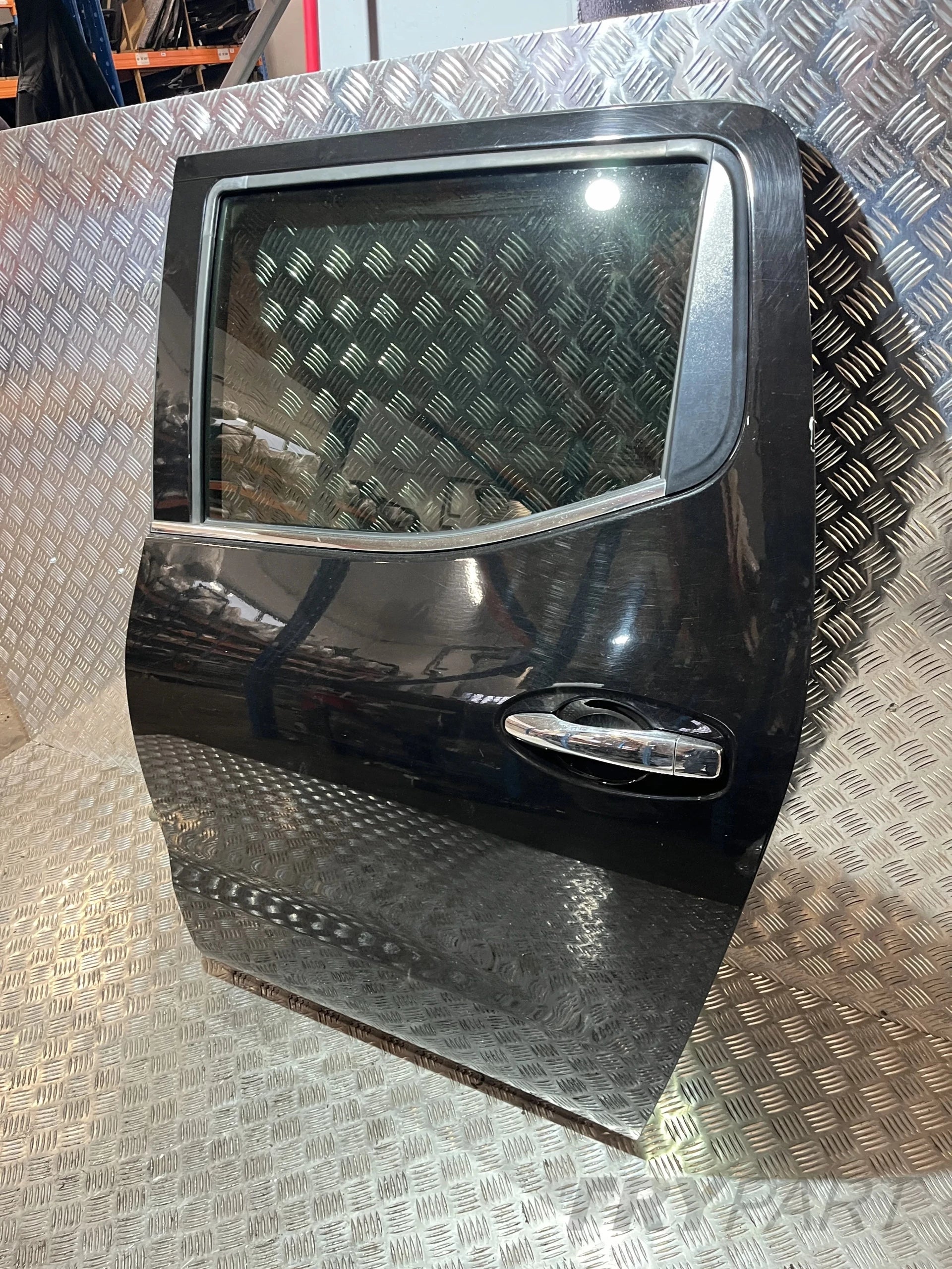 LEFT REAR DOOR FOR NISSAN NAVARA NP300 D23 15-