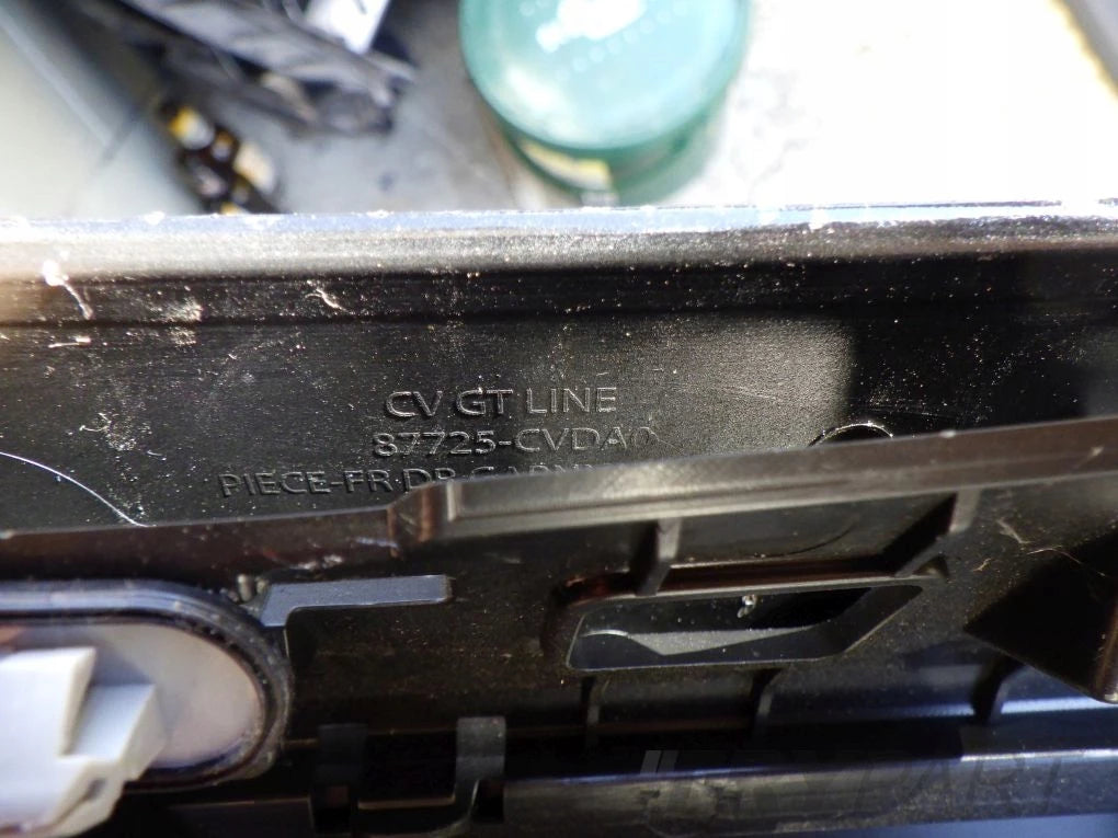 KIA EV6 EV 6 GT LINE 22- FRONT RIGHT DOOR MOULDING