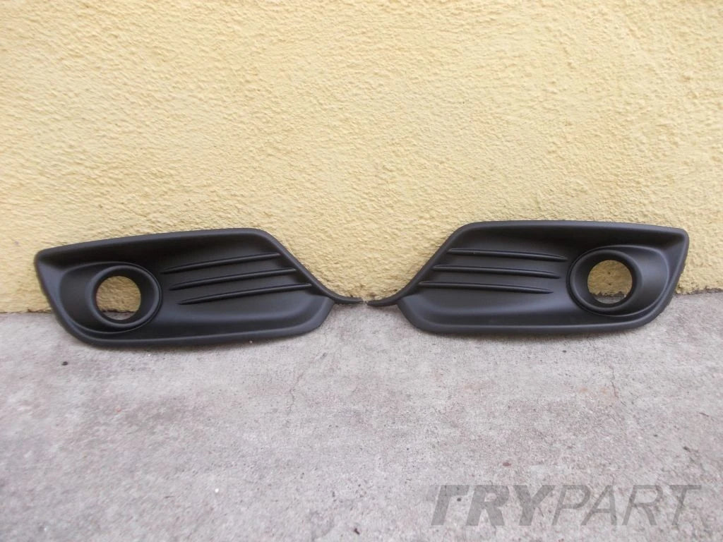 RENAULT MEGANE III 3 2015 FRONT BUMPER GRILLE LEFT