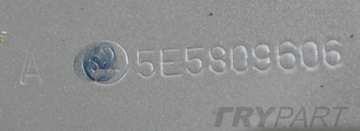 OCTAVIA III 5E5 REAR RIGHT FENDER BODY PANEL SEDAN