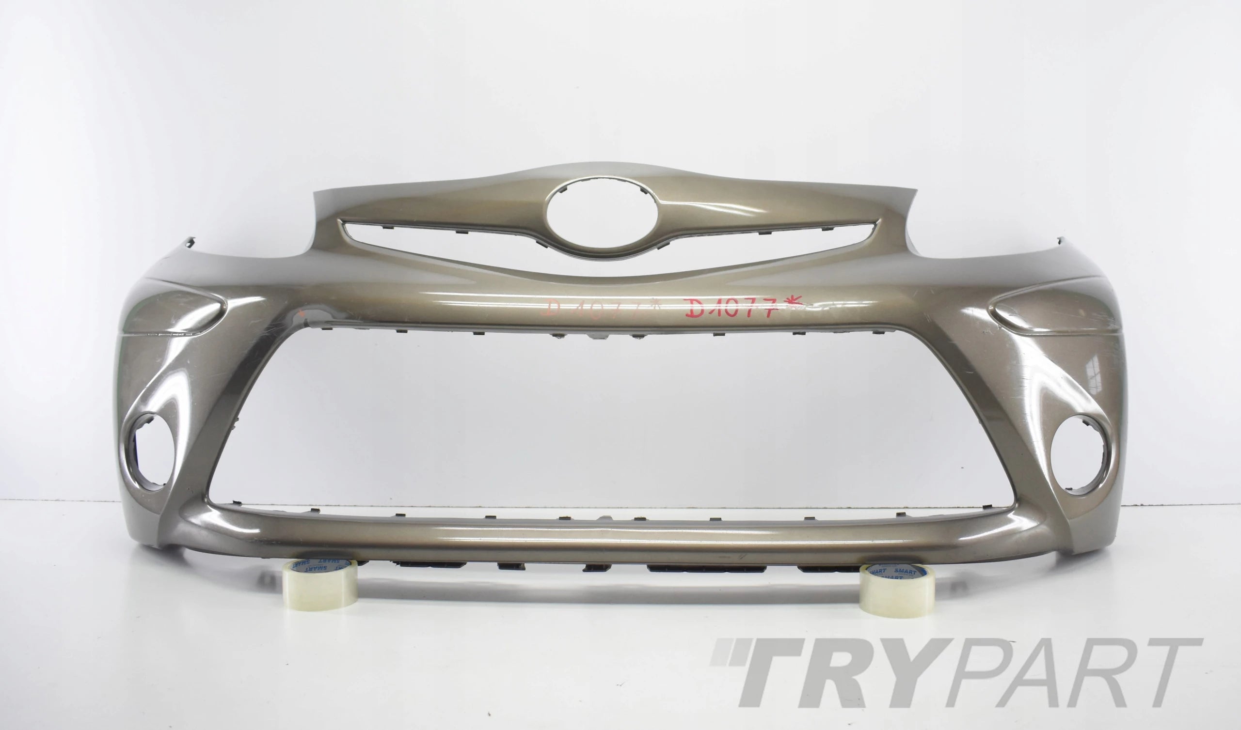 TOYOTA AYGO FRONT BUMPER NICE