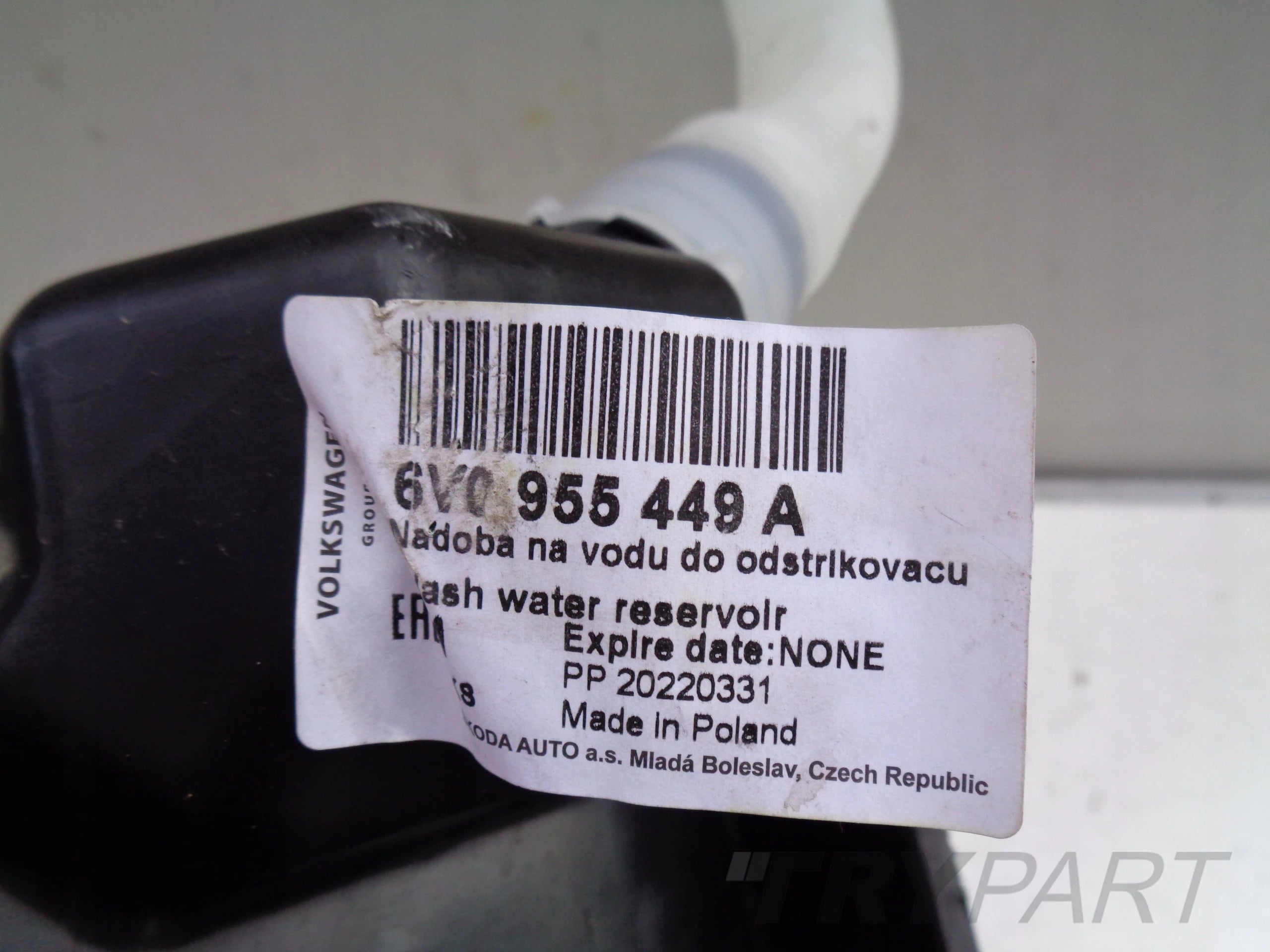 WINDSHIELD WASHER FLUID RESERVOIR FOR SKODA FABIA III 6V0 14-